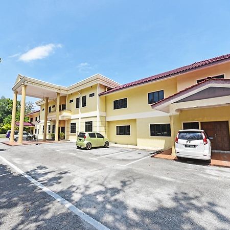 Super Oyo Capital O 90434 Marmoris House Hotel Kuala Terengganu Exterior photo